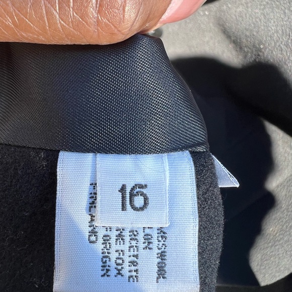 Black Full Length Coat with fur collar - Picture 2 of 5